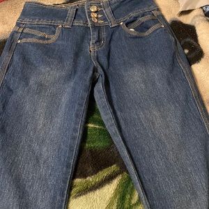 Size 1 from diamante worn 2